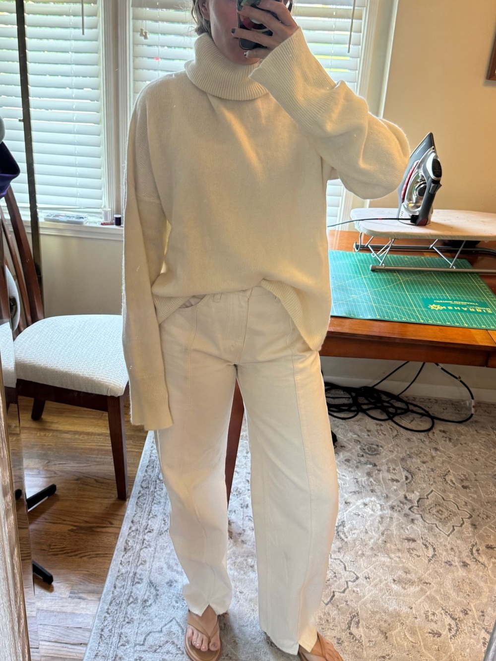 Uncle Studios Cashmere Wool The Oversized Turtleneck Cream Knit Sweater Small